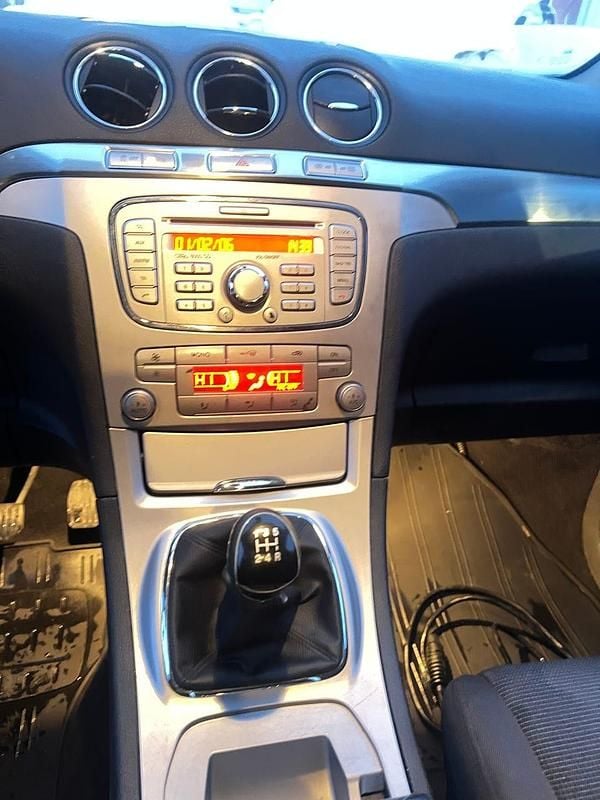 Begagnad Ford S-MAX S 145 HK (106 kW) 2009 Minibuss