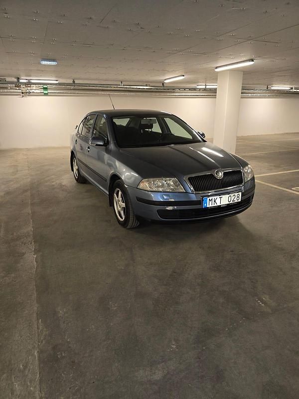 Begagnad 2008 Skoda Octavia Halvkombi | 26 500 kr (Marknadspris) - Bild 1/4