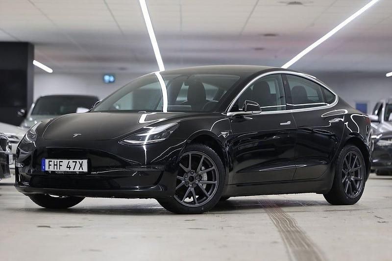 Begagnad Tesla Model 3 Long Range AWD 366 kW (498 HK) 2019 Svart Sedan