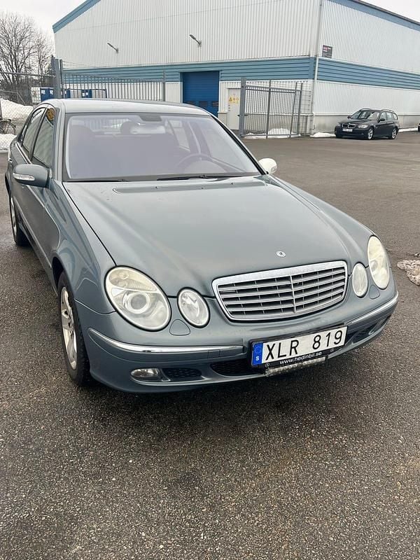 Begagnad 2006 Mercedes E280 | 35 000 kr - Bild 1/4