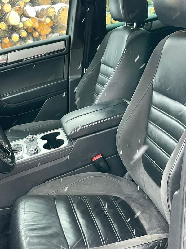 Begagnad VW Touareg 245 HK (180 kW) 2012 SUV