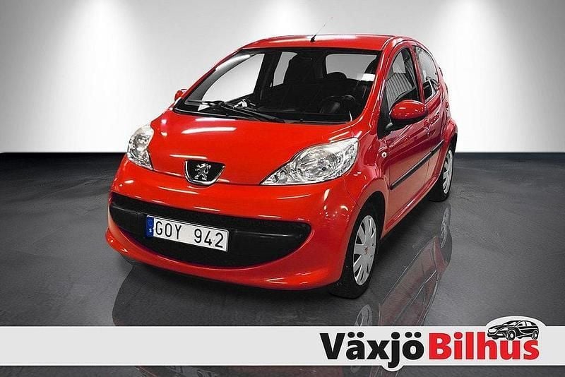 Röd Begagnad 2007 Peugeot 107 Halvkombi | 29 900 kr (Marknadspris) - Bild 1/4