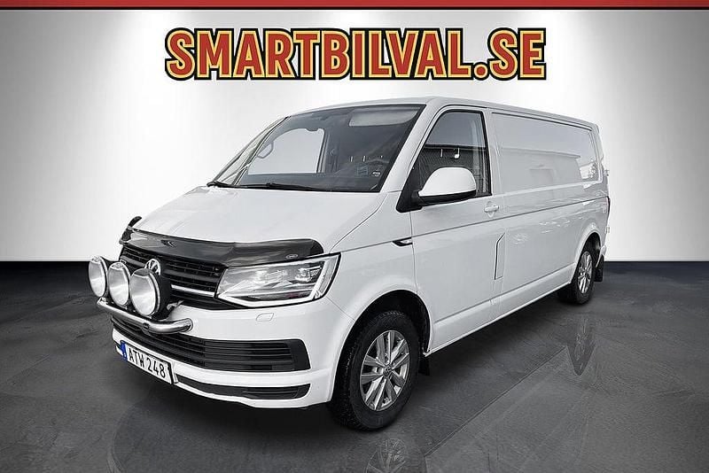 Vit Begagnad 2018 VW Transporter Van | 169 900 kr (Superpris) - Bild 1/4