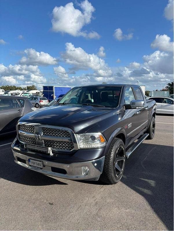 Blå Begagnad 2016 Dodge Ram Pickup | 275 000 kr (Superpris) - Bild 1/4
