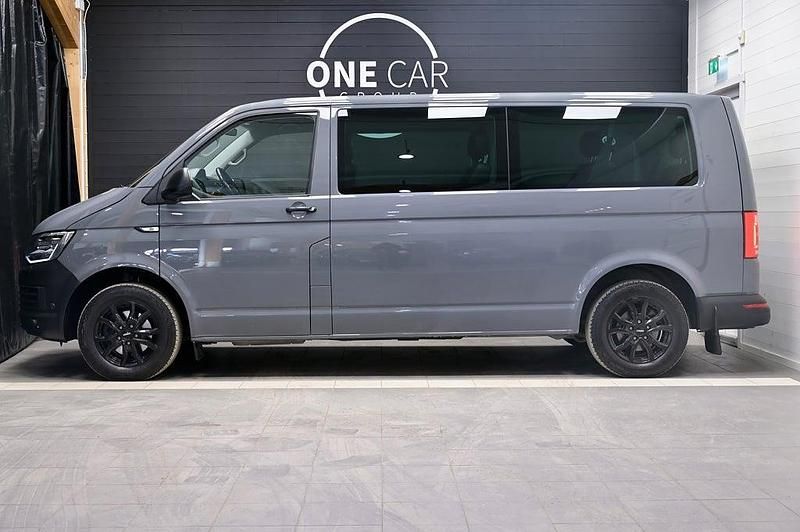 Begagnad VW Caravelle 150 HK (110 kW) 2019 Grå Minibuss