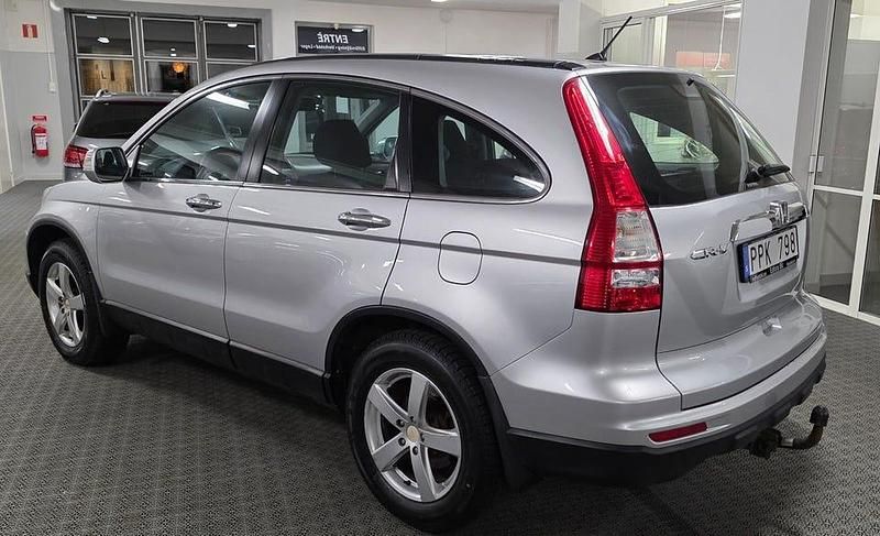 Begagnad Honda CR-V 150 HK (110 kW) 2011 Silvermetallic SUV