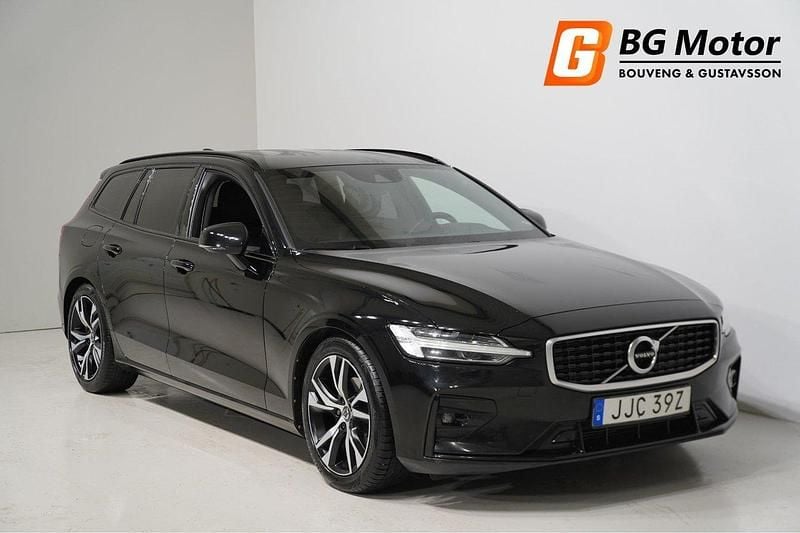 Svart Begagnad 2019 Volvo V60 R-Design Kombi | 299 900 kr (Marknadspris) - Bild 1/4