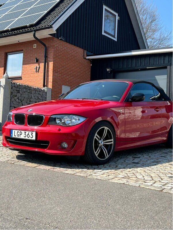 Röd Begagnad 2011 BMW 118 Cabriolet Advantage Cab | 119 900 kr - Bild 1/4