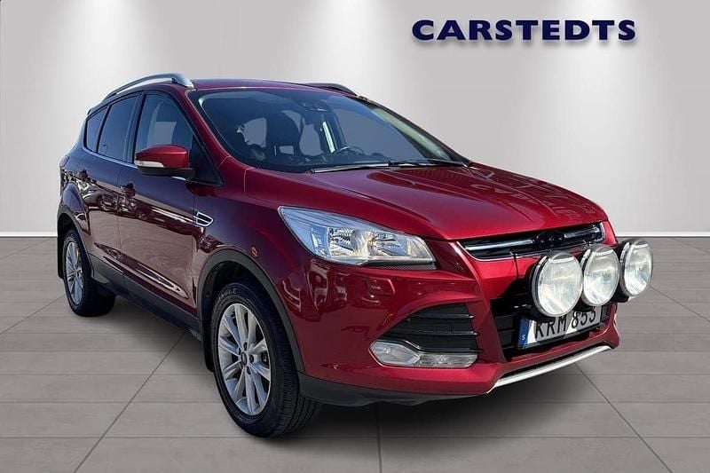 Röd Begagnad 2014 Ford Kuga Titanium SUV | 129 900 kr (Marknadspris) - Bild 1/4