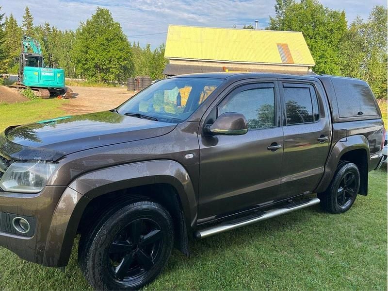 Brun Begagnad 2011 VW Amarok Highline Pickup | 90 000 kr (Lite dyr) - Bild 1/4