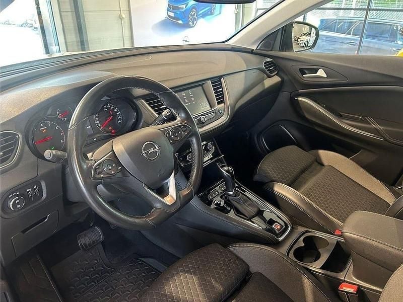 Begagnad Opel Grandland X Design Edition 131 HK (96 kW) 2021 Vit SUV