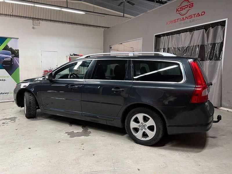 Begagnad Volvo V70 Summum 231 HK (169 kW) 2010 Grå Kombi