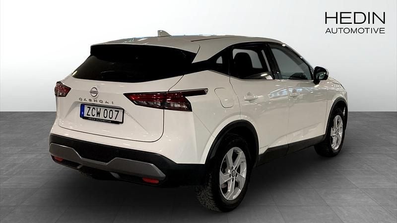 Begagnad Nissan Qashqai N-Connecta 158 HK (116 kW) 2022 Svart SUV