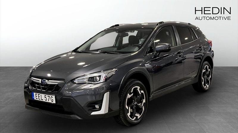 Grå (grey) Begagnad 2022 Subaru XV SUV | 304 900 kr (Marknadspris) - Bild 1/4