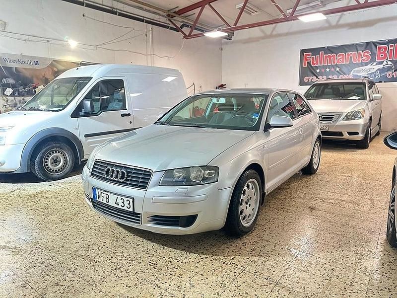 Begagnad Audi A3 150 HK (110 kW) 2003 Silver Halvkombi