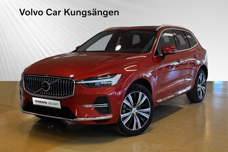 Röd Begagnad 2023 Volvo XC60 Plus SUV | 549 900 kr (Marknadspris) - Bild 1/3