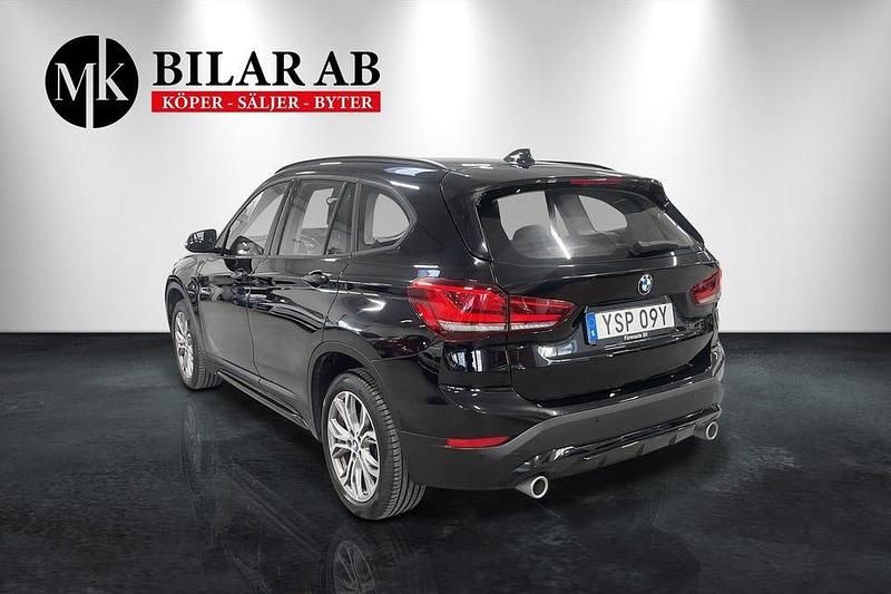 Begagnad BMW X1 Sport Line 192 HK (141 kW) 2019 Svart SUV
