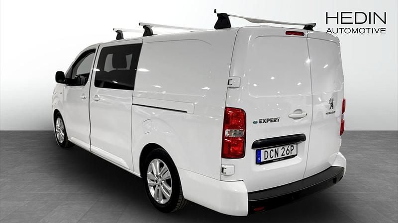 Begagnad Peugeot e-Expert 100 kW (136 HK) 2022 Van