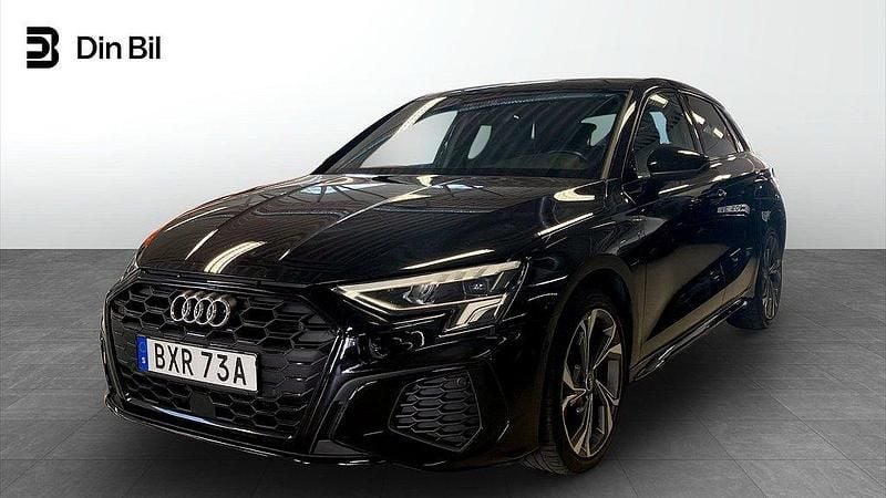 Svart Begagnad 2020 Audi A3 Sportback e-tron S-Line Sedan | 259 000 kr (Bra pris) - Bild 1/4