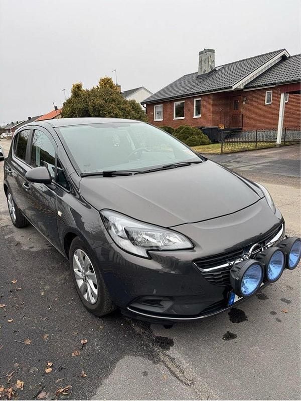 Grå Begagnad 2016 Opel Corsa Enjoy Halvkombi | 61 000 kr (Bra pris) - Bild 1/4