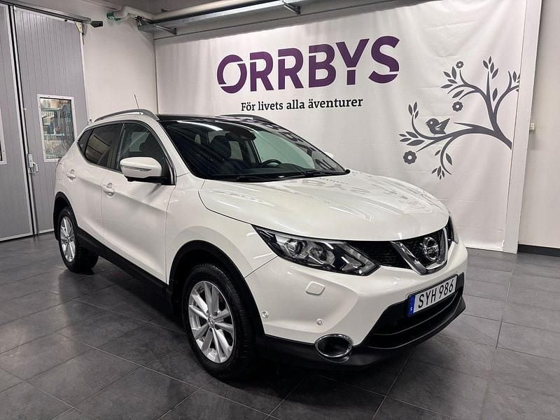 Vit Begagnad 2014 Nissan Qashqai Tekna SUV | 142 500 kr (Lite dyr) - Bild 1/4