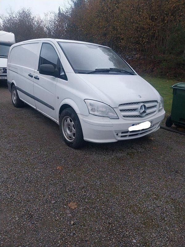Vit Begagnad 2011 Mercedes Vito Van | 40 000 kr (Bra pris) - Bild 1/4