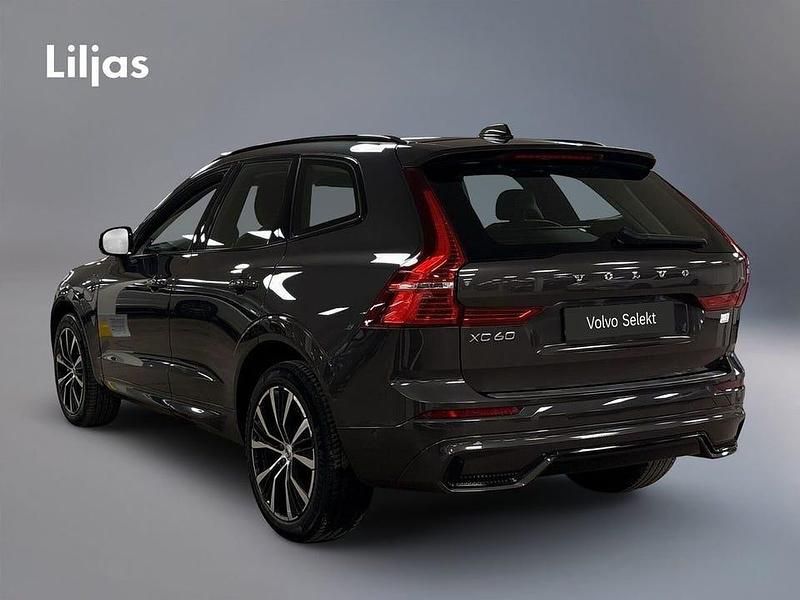 Begagnad Volvo XC60 Ultimate 355 HK (261 kW) 2023 Grå SUV