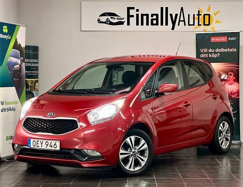 Röd Begagnad 2016 Kia Venga Comfort Halvkombi | 107 900 kr (Marknadspris) - Bild 1/4