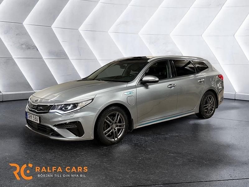 Grå Begagnad 2019 Kia Optima Advance Kombi | 194 000 kr (Marknadspris) - Bild 1/3