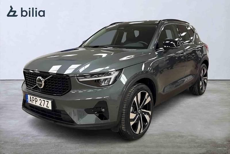 Grön Begagnad 2026 Volvo XC40 SUV | 479 900 kr - Bild 1/1