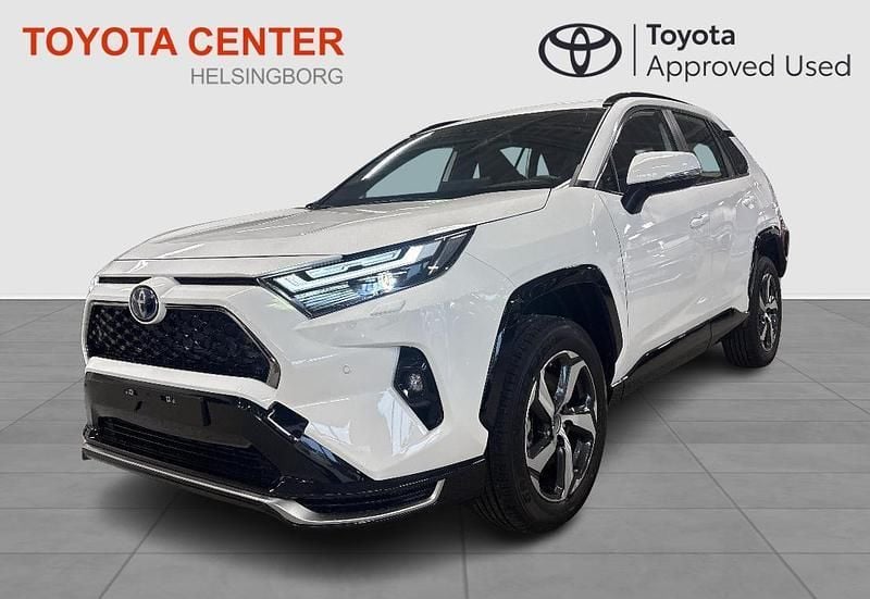 Vit Ny 2025 Toyota RAV4 Hybrid Active SUV | 517 900 kr (Lite dyr) - Bild 1/3