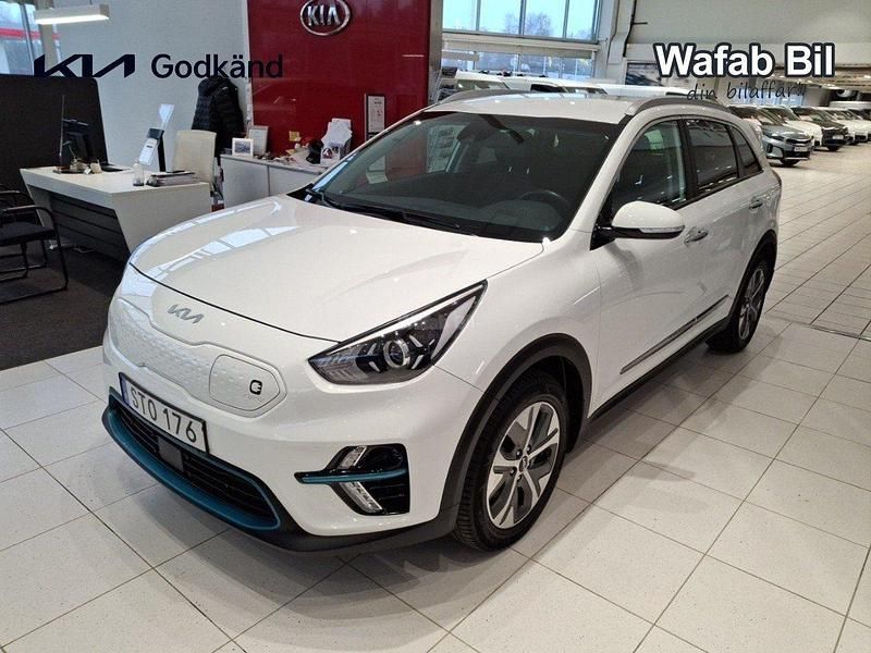 Vit Begagnad 2022 Kia e-Niro Advance SUV | 284 900 kr (Marknadspris) - Bild 1/4