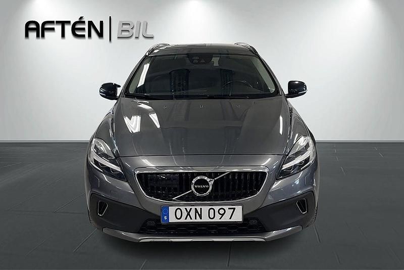 Begagnad Volvo V40 CC Pro 152 HK (111 kW) 2019 Grå Kombi
