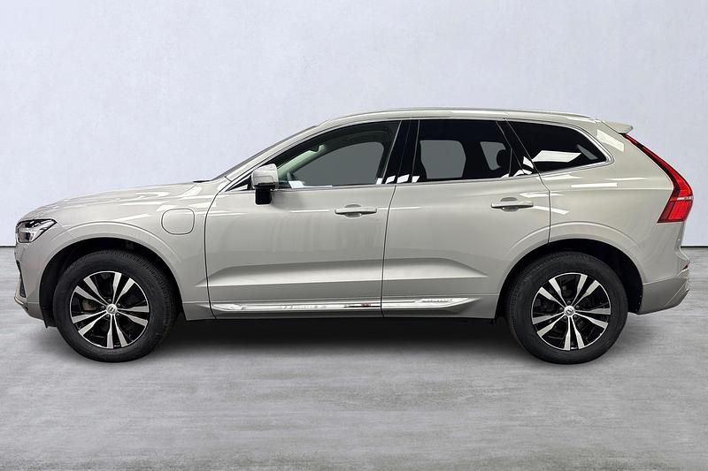 Begagnad Volvo XC60 Core 253 HK (186 kW) 2022 Silver SUV
