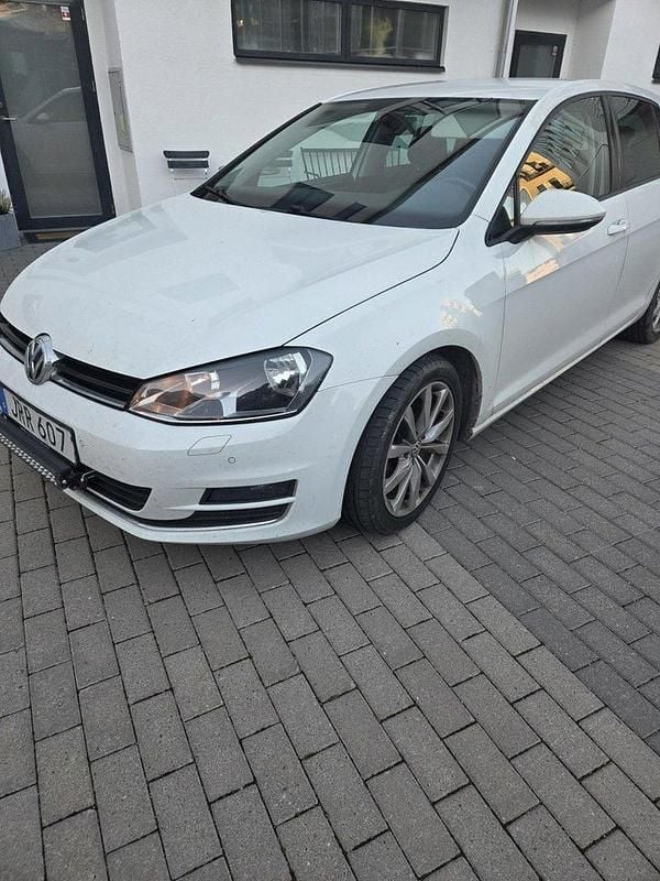 Vit Begagnad 2015 VW Golf VII GT Halvkombi | 121 000 kr (Marknadspris) - Bild 1/4