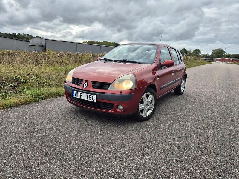 Begagnad 2005 Renault Clio II Halvkombi | 24 900 kr (Marknadspris) - Bild 1/4