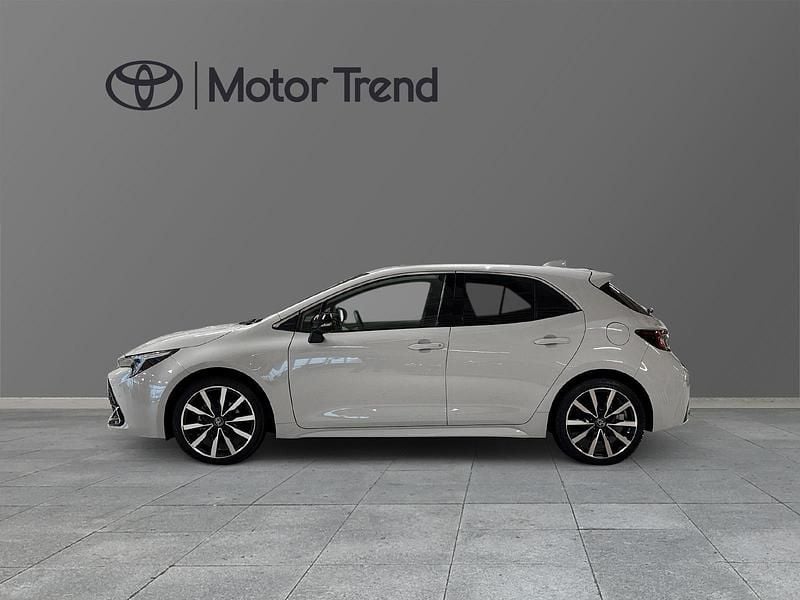 Begagnad Toyota Corolla Hybrid Style 141 HK (103 kW) 2025 Grå Halvkombi