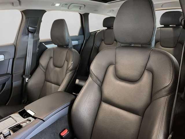 Begagnad Volvo V90 Ultimate 355 HK (261 kW) 2023 Svart Kombi