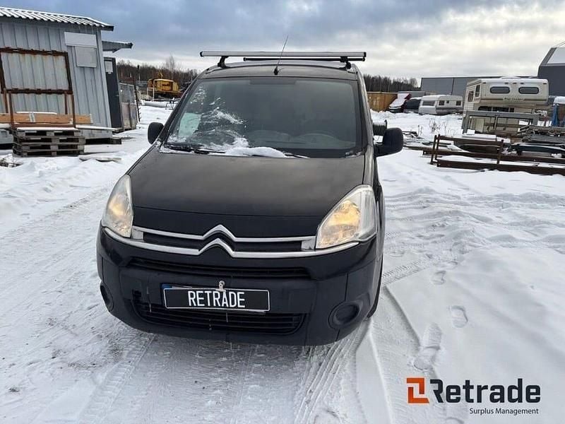Begagnad Citroën Berlingo 75 HK (55 kW) 2013 Svart Minibuss