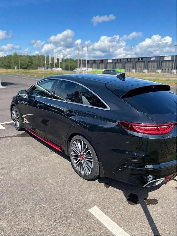 Svart Begagnad 2019 Kia ProCeed GT 2 Halvkombi | 210 000 kr - Bild 1/4