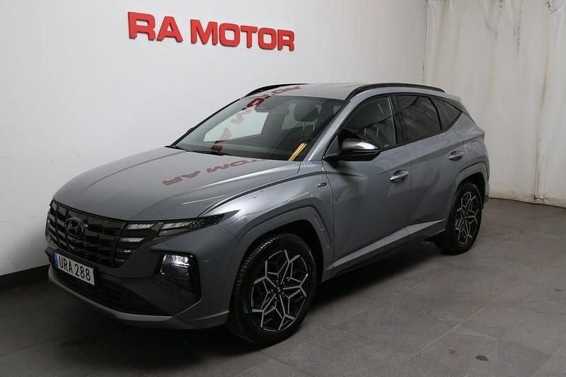 Grå Begagnad 2022 Hyundai Tucson N Line SUV | 369 900 kr (Lite dyr) - Bild 1/3