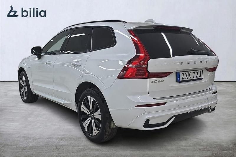 Begagnad Volvo XC60 Plus 355 HK (261 kW) 2023 Vit SUV