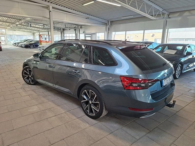 Begagnad Skoda Superb SportLine 218 HK (160 kW) 2022 Grå Kombi