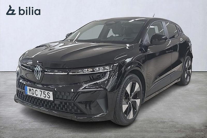 Begagnad Renault Mégane IV Equilibre 161 kW (220 HK) 2022 Svart Halvkombi