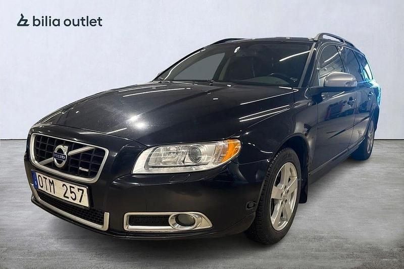 Begagnad Volvo V70 Momentum 200 HK (147 kW) 2008 Svart Kombi