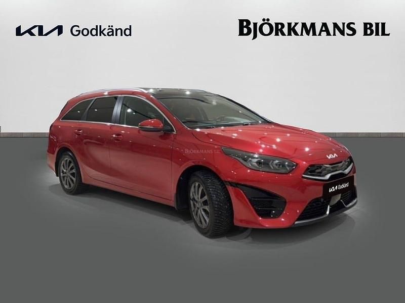 Begagnad Kia Ceed Sportswagon Advance 105 HK (77 kW) 2023 Röd Kombi