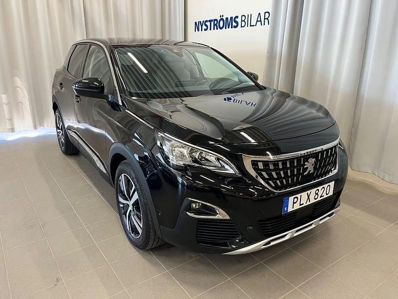 Svart (svart metallic) Begagnad 2017 Peugeot 3008 Allure SUV | 149 900 kr (Marknadspris) - Bild 1/4