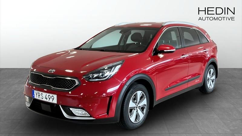 Röd (red) Begagnad 2017 Kia Niro 2 SUV | 194 900 kr (Marknadspris) - Bild 1/4