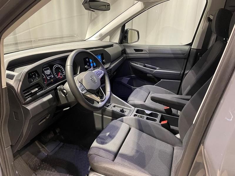 Begagnad VW Caddy 124 HK (91 kW) 2023 Grå Minibuss
