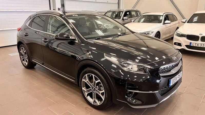 Svart Begagnad 2021 Kia XCeed Advance SUV | 227 900 kr (Marknadspris) - Bild 1/4